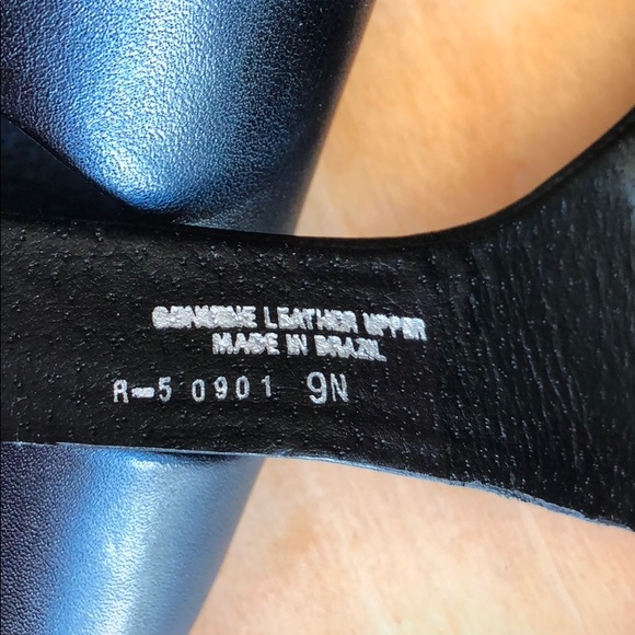 Rose Petal sandals size 9 narrow - Picture 6 of 6